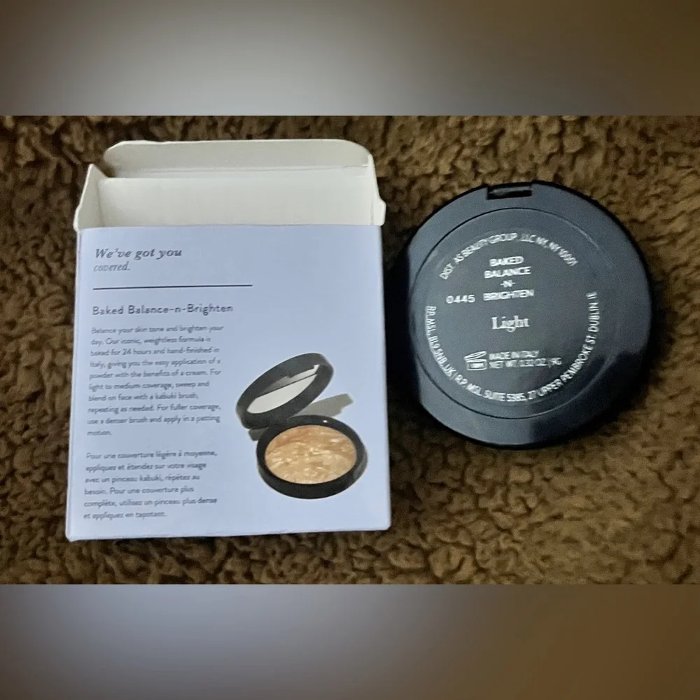 Laura Geller Baked Balance-N-Brighten Color Correcting Foundation ~Light